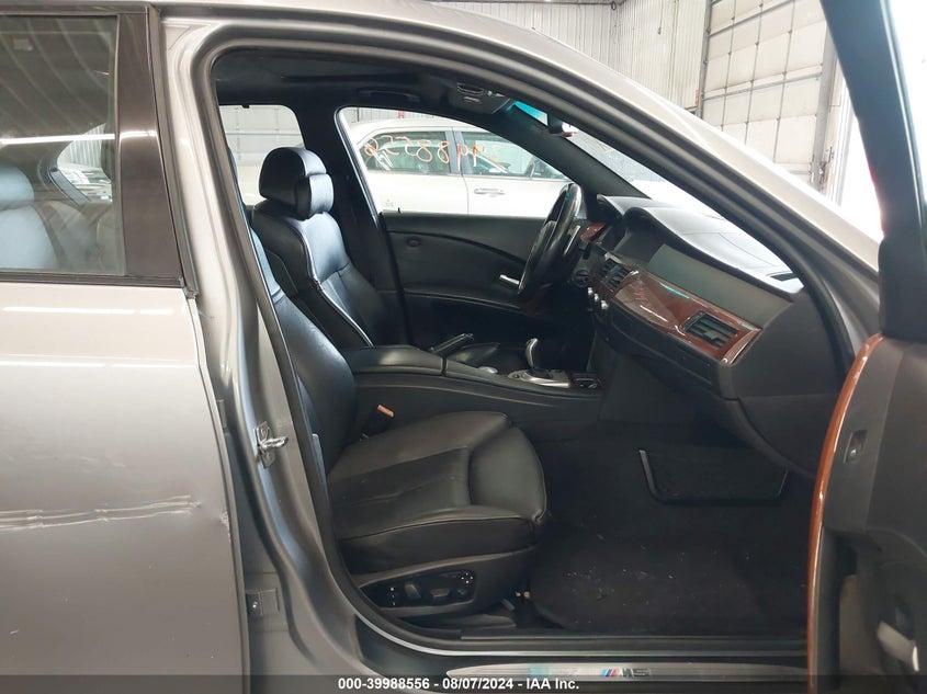 2006 BMW M5 VIN: WBSNB93566B583983 Lot: 39988556