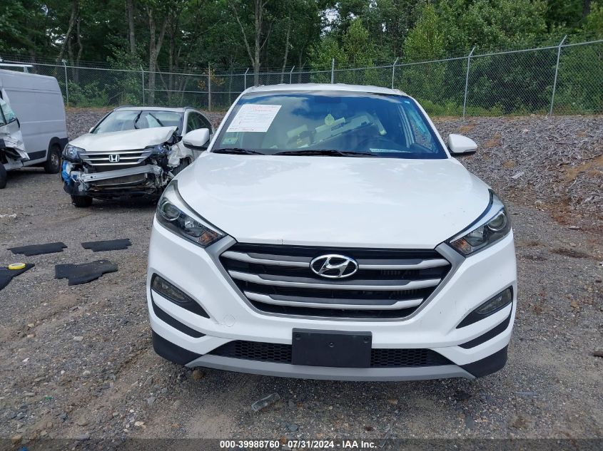 KM8J3CA25HU517985 2017 Hyundai Tucson Sport