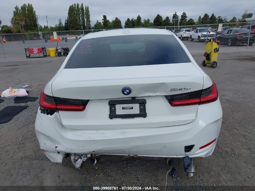 2023 BMW 3 Series 330E VIN: 3MW39FF06P8D06033 Lot: 39988761