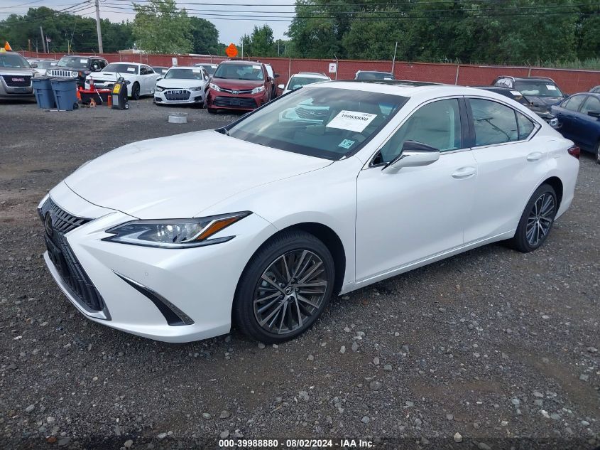 58ADZ1B15RU177804 2024 LEXUS ES - Image 2