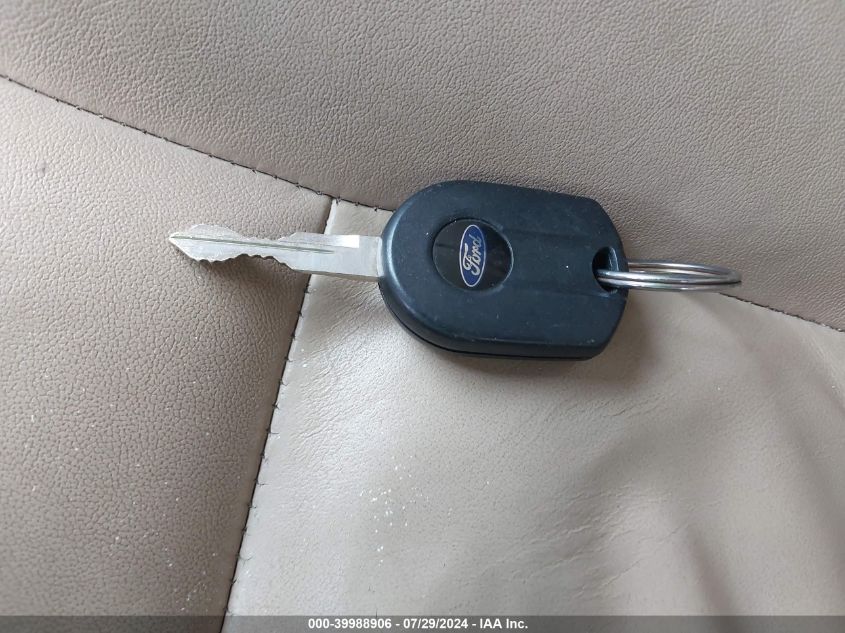 2008 Ford Escape Limited VIN: 1FMCU94138KD90063 Lot: 39988906