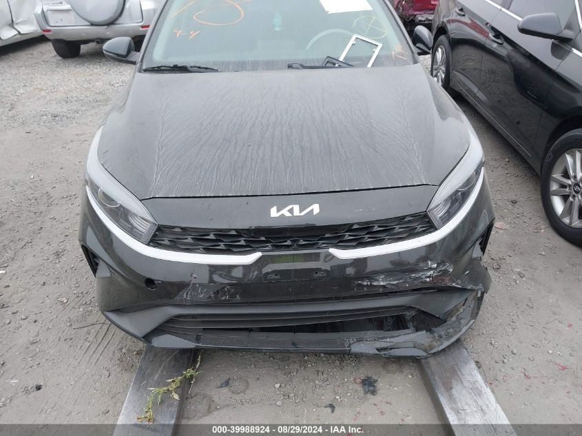 2023 Kia Forte Lxs VIN: 3KPF24AD4PE548758 Lot: 39988924