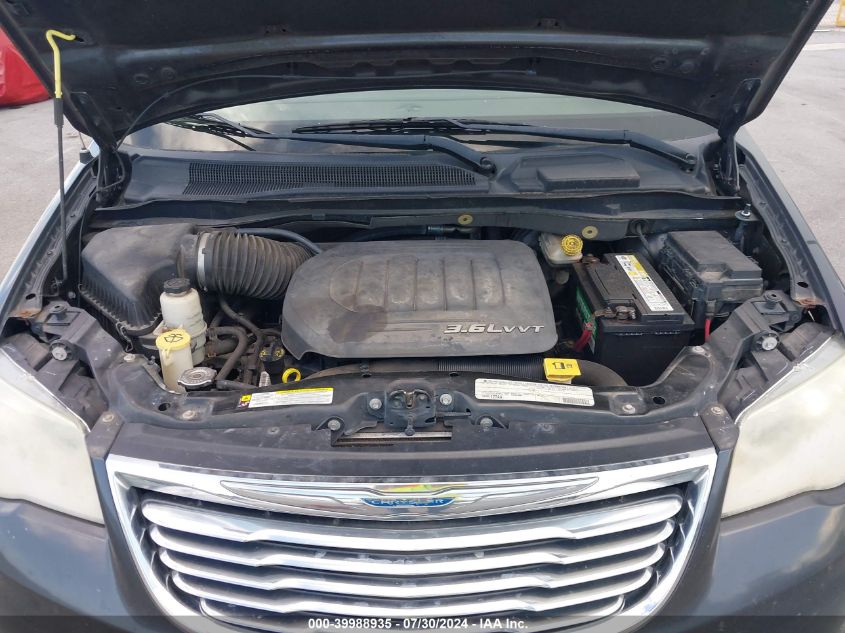 2011 Chrysler Town & Country Touring-L VIN: 2A4RR8DG7BR677374 Lot: 39988935