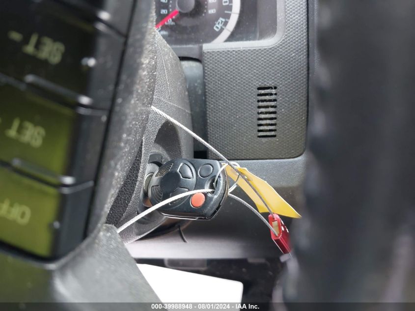 2011 Ford Escape Limited VIN: 1FMCU9EG1BKB17147 Lot: 39988948