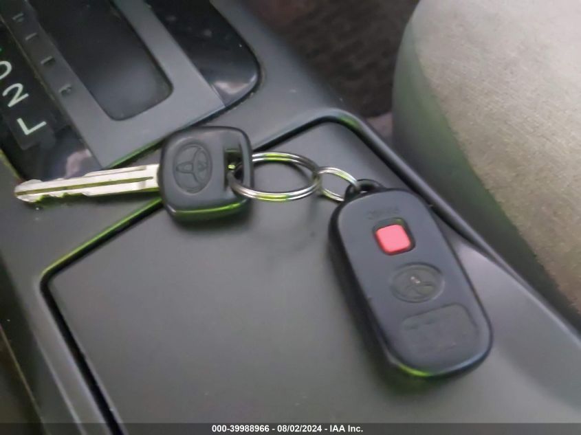 2003 Toyota Camry Le VIN: 4T1BE32KX3U760164 Lot: 39988966