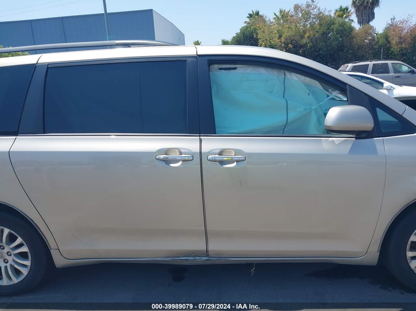 2015 Toyota Sienna Xle 8 Passenger VIN: 5TDYK3DC7FS553141 Lot: 39989079