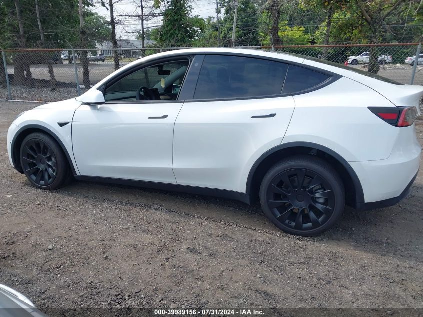 2021 Tesla Model Y Long Range Dual Motor All-Wheel Drive VIN: 5YJYGDEE0MF072494 Lot: 39989156