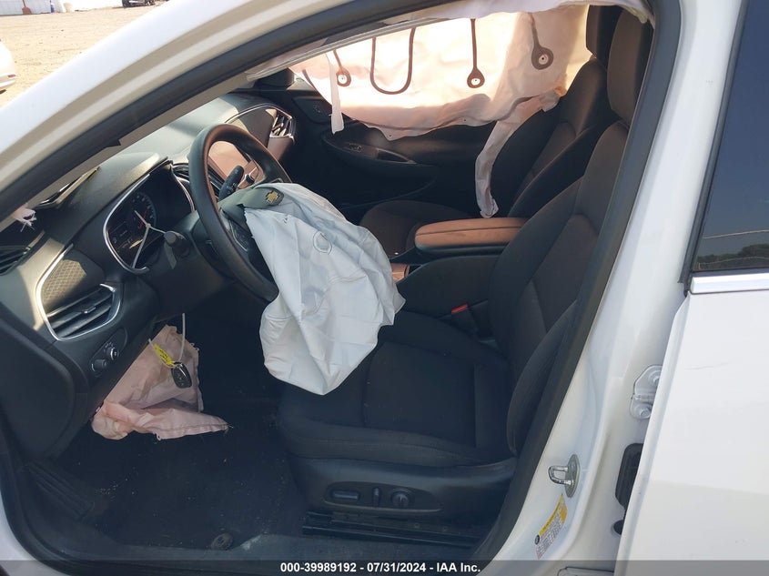 2018 CHEVROLET MALIBU VIN: 1G1ZD5STXJF209298