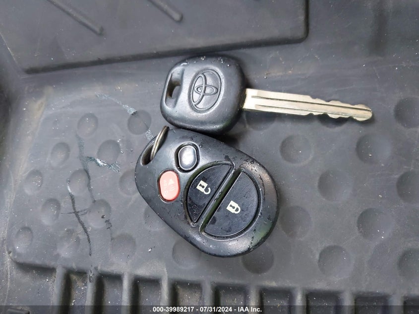 2004 Toyota Sienna Le VIN: 5TDZA23C94S115379 Lot: 39989217