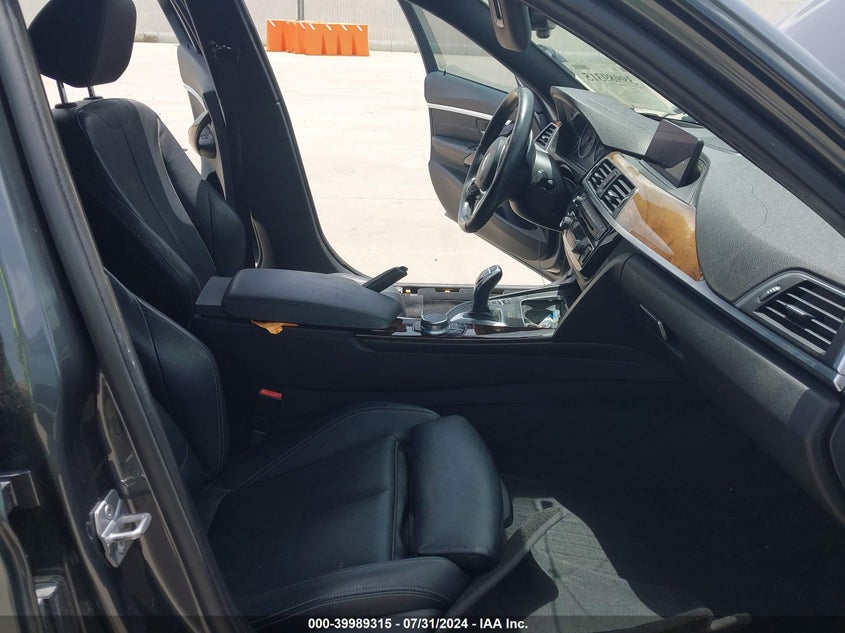 VIN WBA8B3C57JK788106 2018 BMW 340I