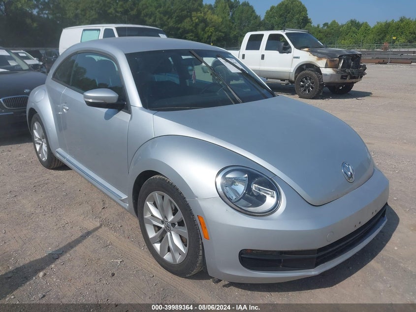 2013 VOLKSWAGEN BEETLE 2.5L - 3VWJP7AT0DM604505