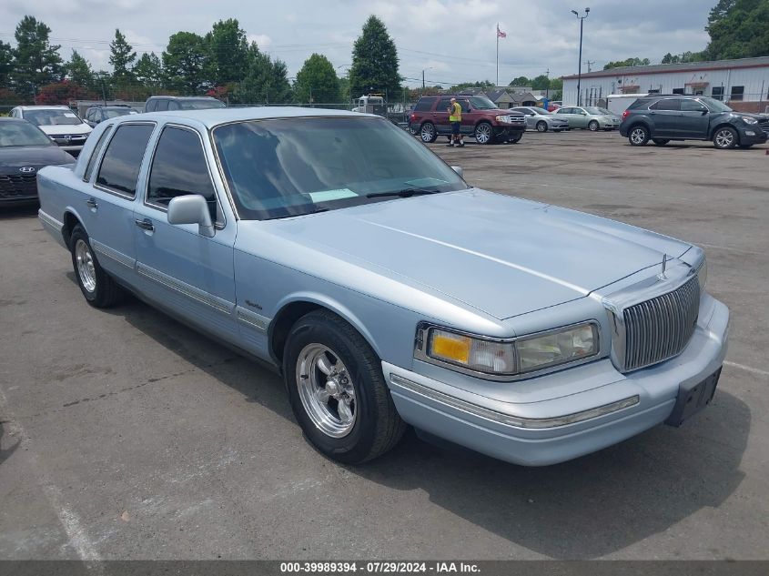 1997 Lincoln Town Car Signature VIN: 1LNLM82W5VY759961 Lot: 39989394