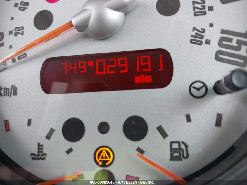 2006 Mini Cooper S S VIN: WMWRE335X6TJ35671 Lot: 39989646