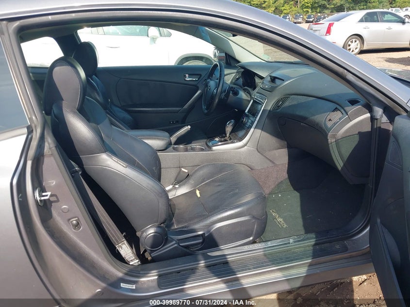 2011 Hyundai Genesis Coupe 3.8L VIN: KMHHU6KH5BU064684 Lot: 39989770