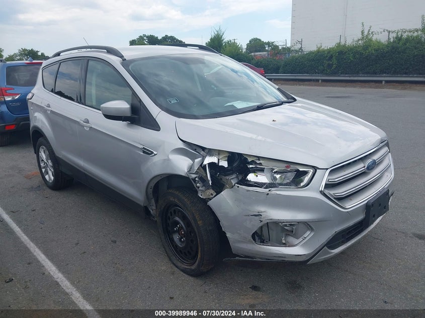 VIN 1FMCU0GD1JUA52236 2018 FORD ESCAPE SE