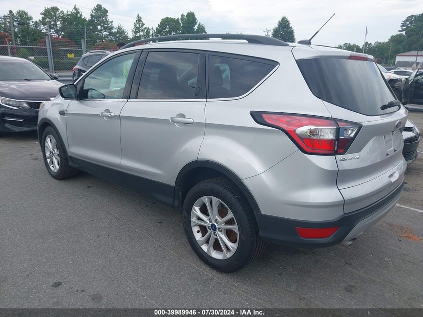 VIN 1FMCU0GD1JUA52236 2018 FORD ESCAPE SE