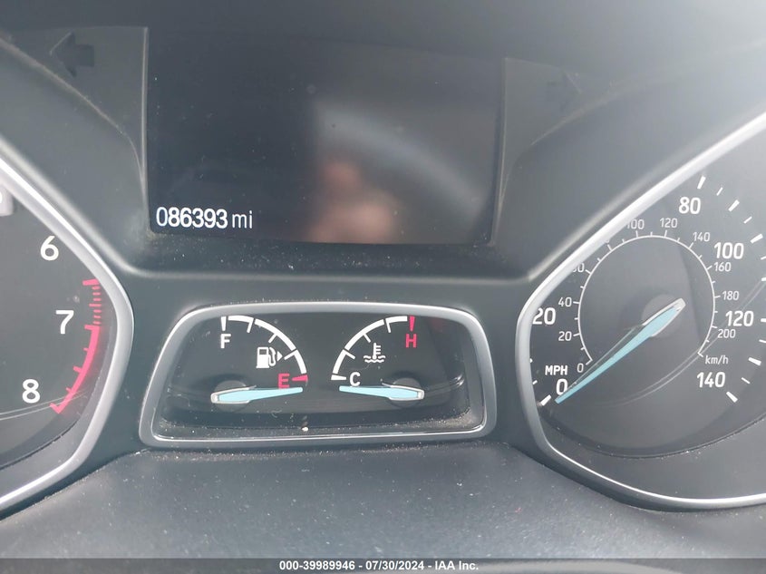 VIN 1FMCU0GD1JUA52236 2018 FORD ESCAPE SE