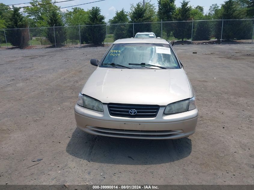 2000 Toyota Camry Ce/Le/Xle VIN: JT2BG22K8Y0447470 Lot: 39990014