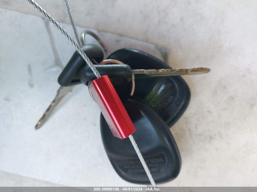 1999 GMC Suburban K1500 VIN: 3GKFK16RXXG545990 Lot: 39990106