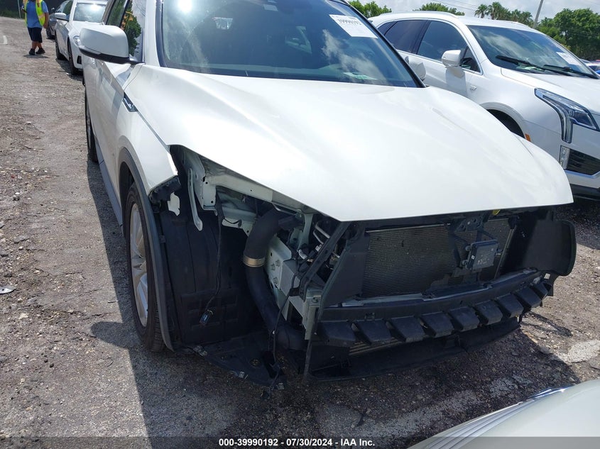 VIN 3PCAJ5M17KF130007 2019 INFINITI QX50 ESSENTIAL/PURE