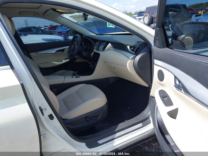 VIN 3PCAJ5M17KF130007 2019 INFINITI QX50 ESSENTIAL/PURE
