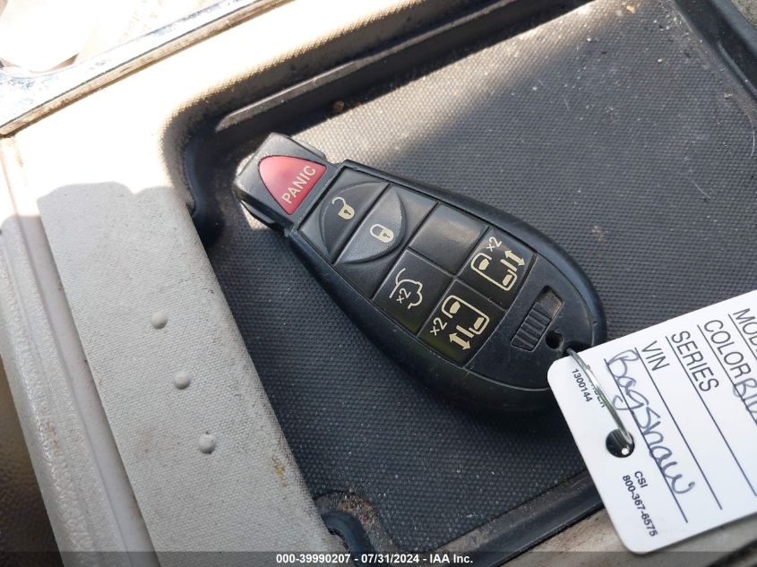 2016 Chrysler Town & Country Touring VIN: 2C4RC1BG9GR215102 Lot: 39990207