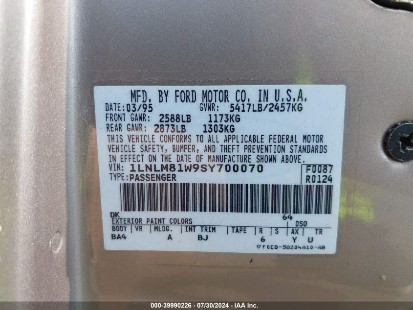 1995 Lincoln Town Car Executive VIN: 1LNLM81W9SY700070 Lot: 39990226