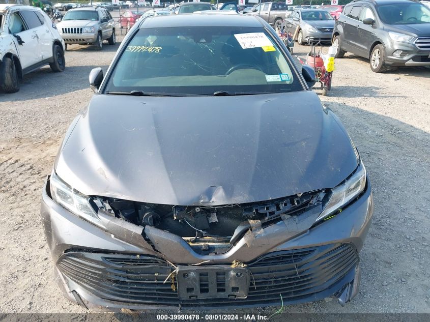 2018 Toyota Camry Le VIN: 4T1B11HK0JU088121 Lot: 39990478