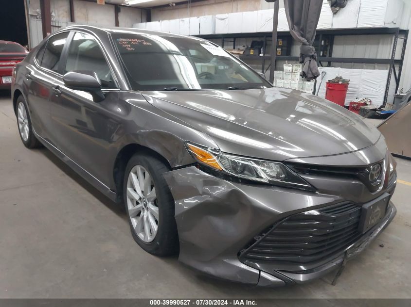 4T1B11HK9JU099814 2018 TOYOTA CAMRY - Image 1