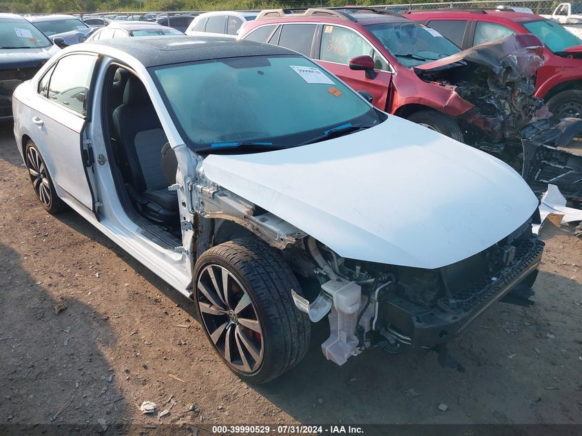 VIN 1VWJM7A34JC037219 2018 VOLKSWAGEN PASSAT 3.6L V6 GT
