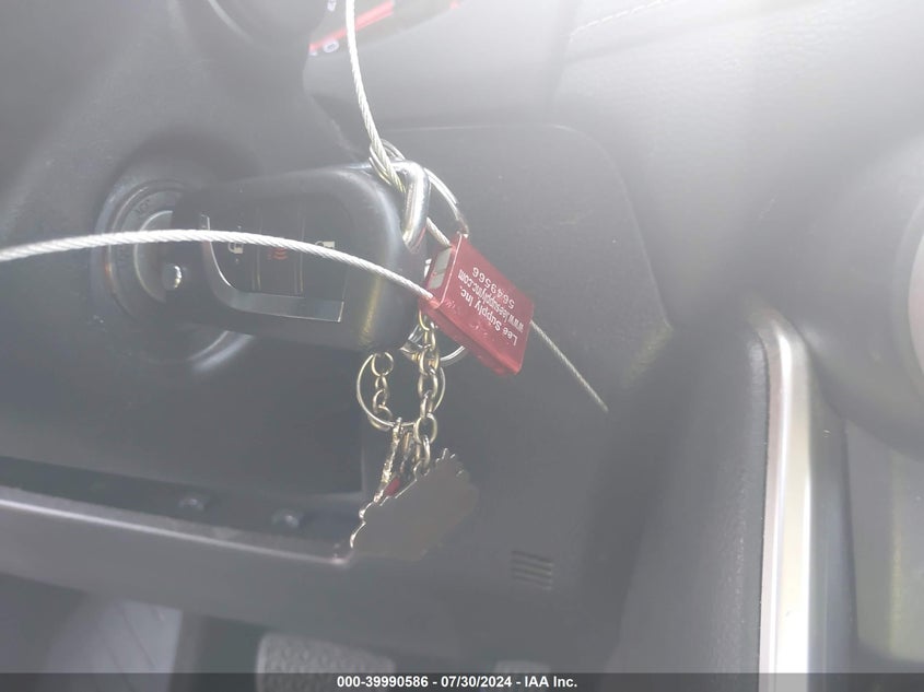 2019 TOYOTA RAV4 LE - JTMH1RFV9KD018760