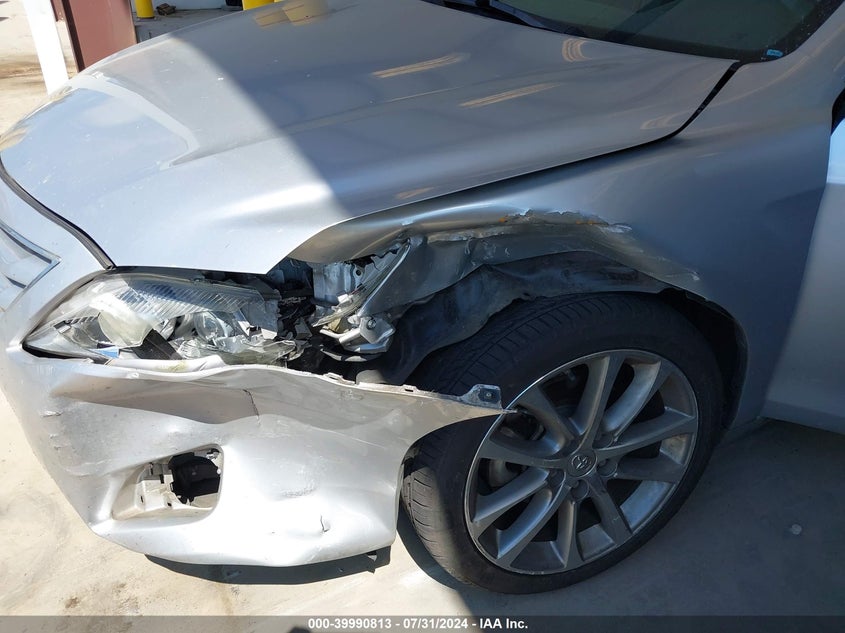 2010 Toyota Camry Le VIN: 4T1BF3EK1AU011730 Lot: 39990813