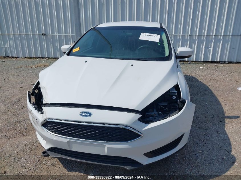 1FADP3F29JL262130 2018 Ford Focus Se