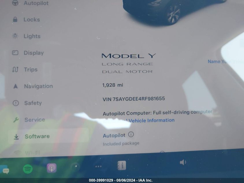 2024 Tesla Model Y Long Range Dual Motor All-Wheel Drive VIN: 7SAYGDEE4RF981655 Lot: 39991029