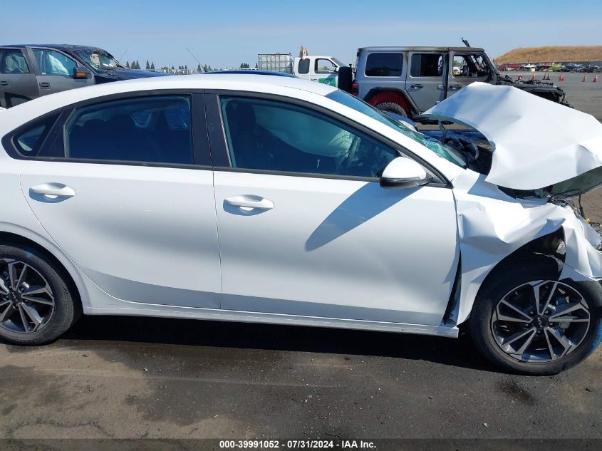 2023 Kia Forte Lxs VIN: 3KPF24AD0PE560759 Lot: 39991052