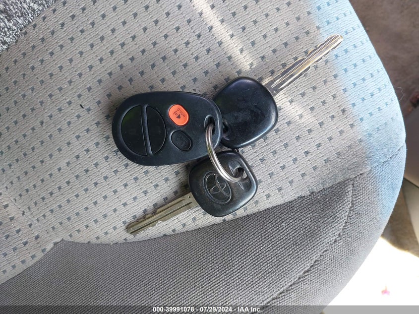 2007 Toyota Sienna Le VIN: 5TDZK23C07S001739 Lot: 39991078