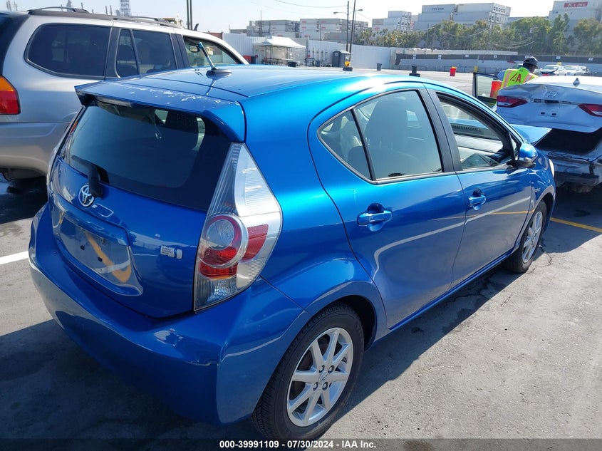 2012 Toyota Prius C Three VIN: JTDKDTB35C1007062 Lot: 39991109