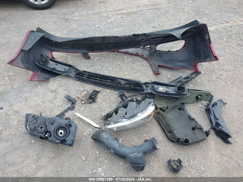 2016 Chrysler Town & Country Touring-L Anniversary Edition VIN: 2C4RC1CG8GR247912 Lot: 39991389