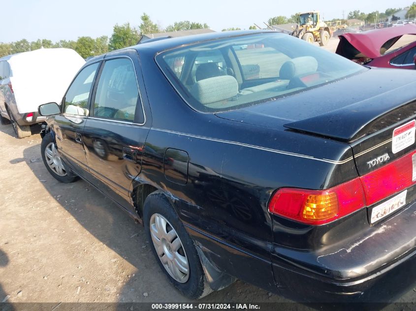 2000 Toyota Camry Le VIN: 4T1BG22K8YU979815 Lot: 39991544