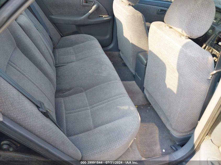 2000 Toyota Camry Le VIN: 4T1BG22K8YU979815 Lot: 39991544