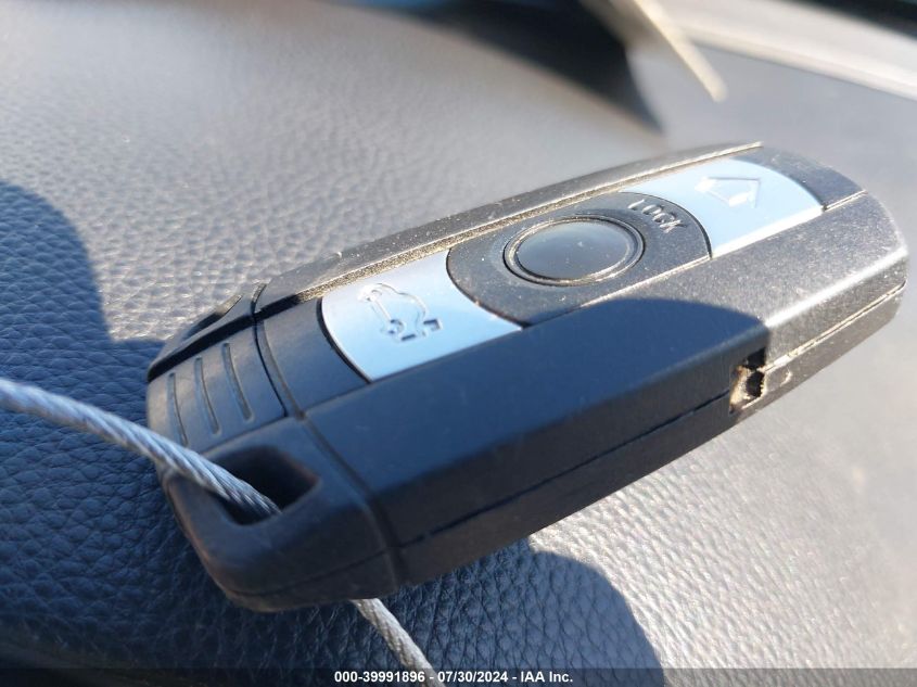 2011 BMW 328I VIN: WBAPH5C55BA442536 Lot: 39991896