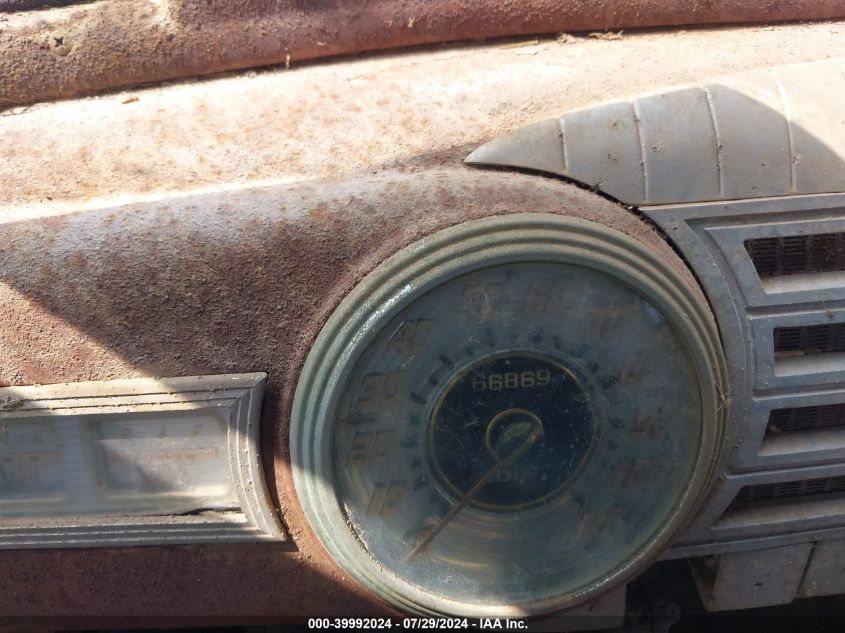 1947 Lincoln Zephyr VIN: 000000876H7327521 Lot: 39992024