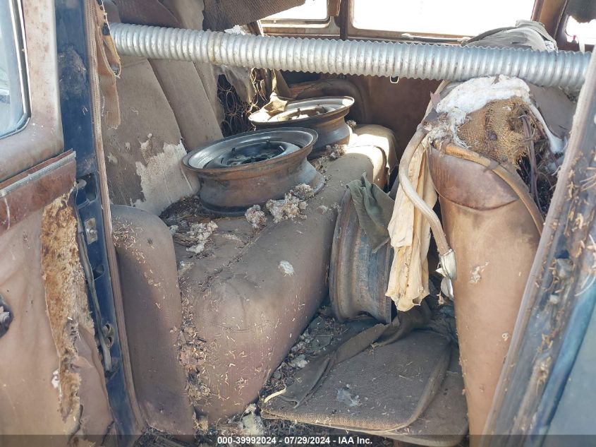 1947 Lincoln Zephyr VIN: 000000876H7327521 Lot: 39992024