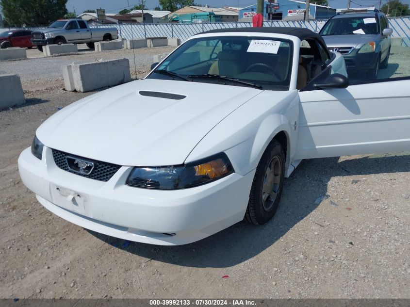 2000 Ford Mustang VIN: 1FAFP4444YF165865 Lot: 39992133