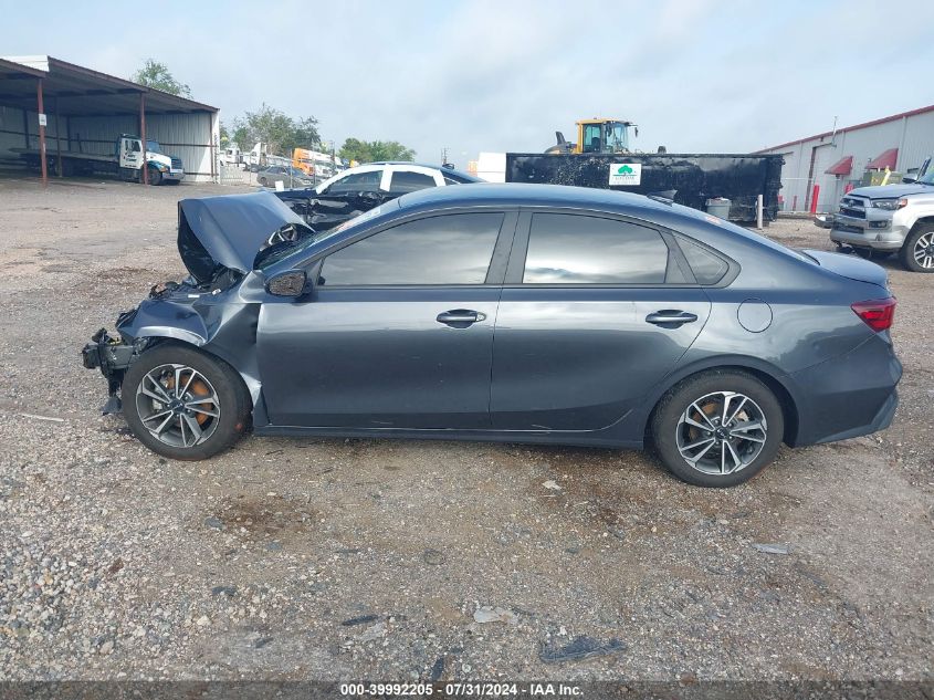 2023 Kia Forte Lxs VIN: 3KPF24AD0PE635752 Lot: 39992205