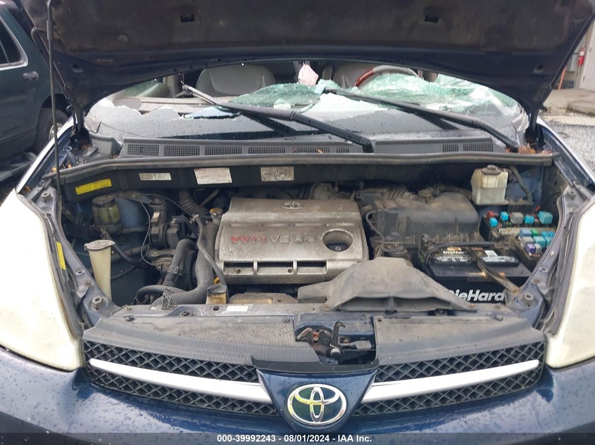 2005 Toyota Sienna Xle Limited VIN: 5TDBA22C55S053502 Lot: 39992243