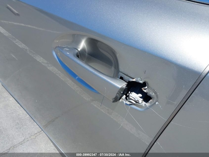 2017 Lexus Is 200T VIN: JTHBA1D27H5043271 Lot: 39992347