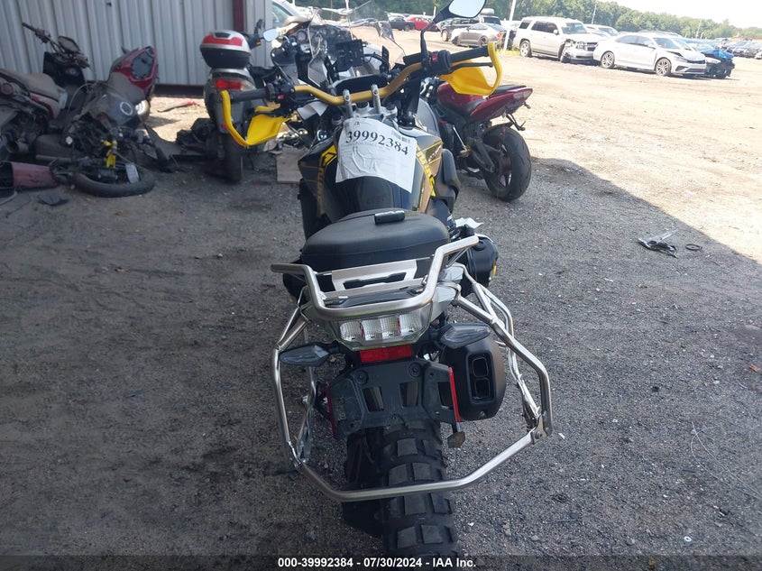 2022 BMW R 1250 GS WB10M0307N6F98365