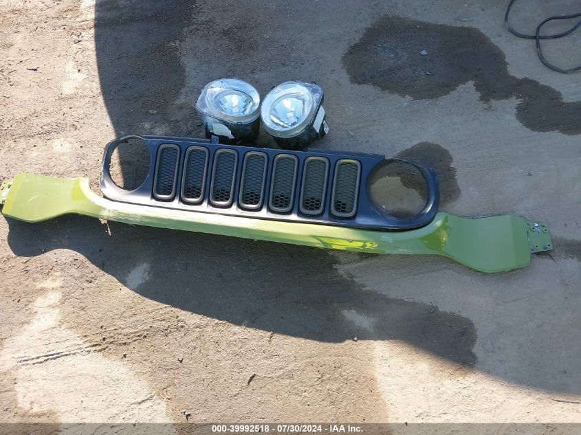 2016 Jeep Renegade 75Th Anniversary VIN: ZACCJBBT3GPD77052 Lot: 39992518