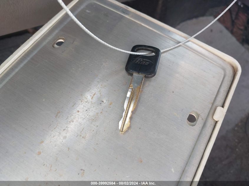 1998 Ford F-150 Lariat/Xl/Xlt VIN: 1FTZX0760WKA93547 Lot: 39992584